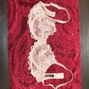 Hard to come by 32 C. ADORE ME Bra